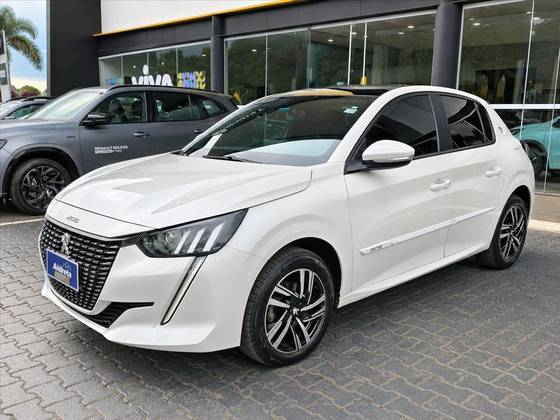 PEUGEOT 208 1.6 16V FLEX ROADTRIP AT6 PEUGEOT 208 1.6 16V FLEX ROADTRIP AT6
